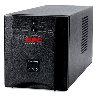 APC Smart-UPS 750VA USB & Serial 230V